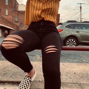 Meet your Posher, Emre